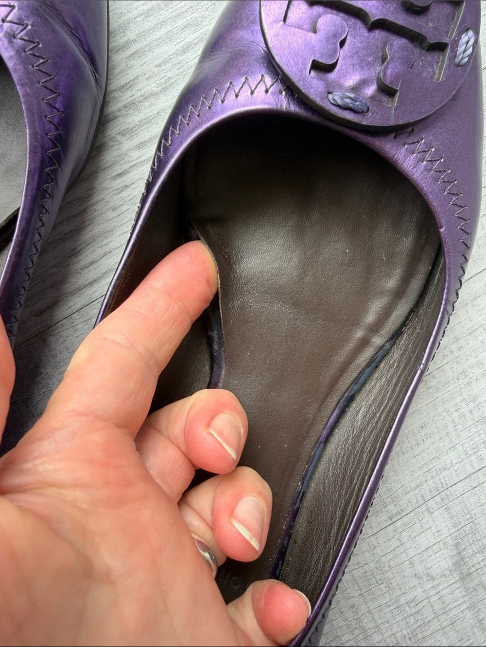 Tory Burch Metallic Purple Reva Logo Ballet Flats, Size 6-61/2.